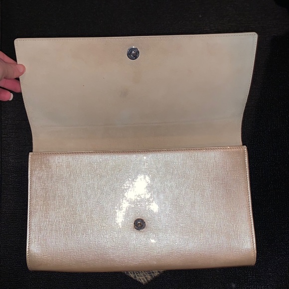 YSL large Champagne Gold Belle De Jour Clutch - Picture 5 of 5